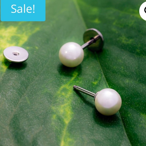 Pearl Comfy Earrings - Picture 8 of 10